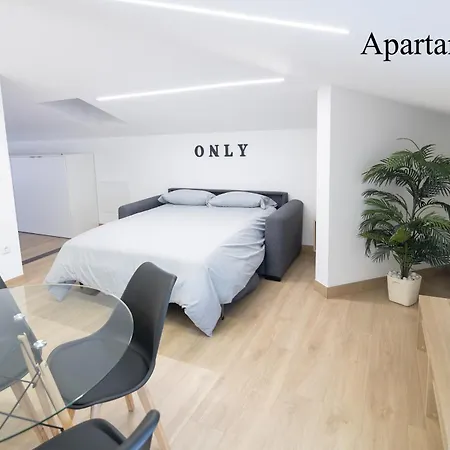 Apartamentos La Parrilla 公寓